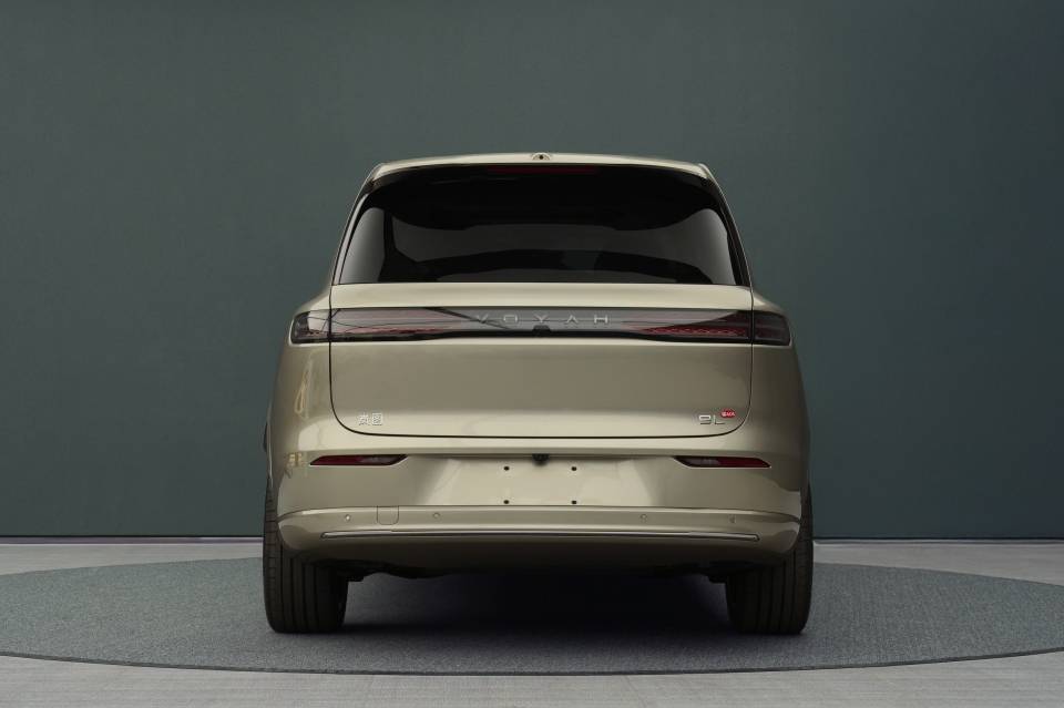 嵐圖泰山官圖發(fā)布 搭載華為ADS Ultra四激光雷達