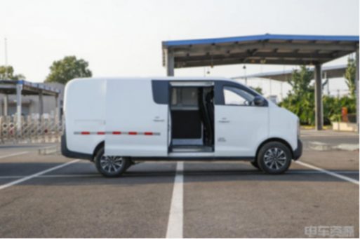 主機廠集體換了新身份