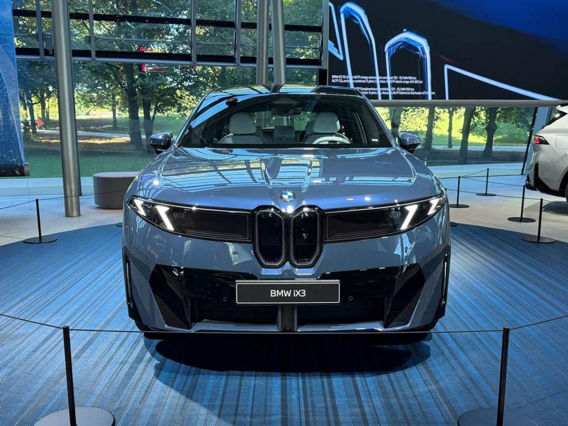 寶馬換新標,全新寶馬iX3首搭,有圖有真相!你能看出區(qū)別嗎?