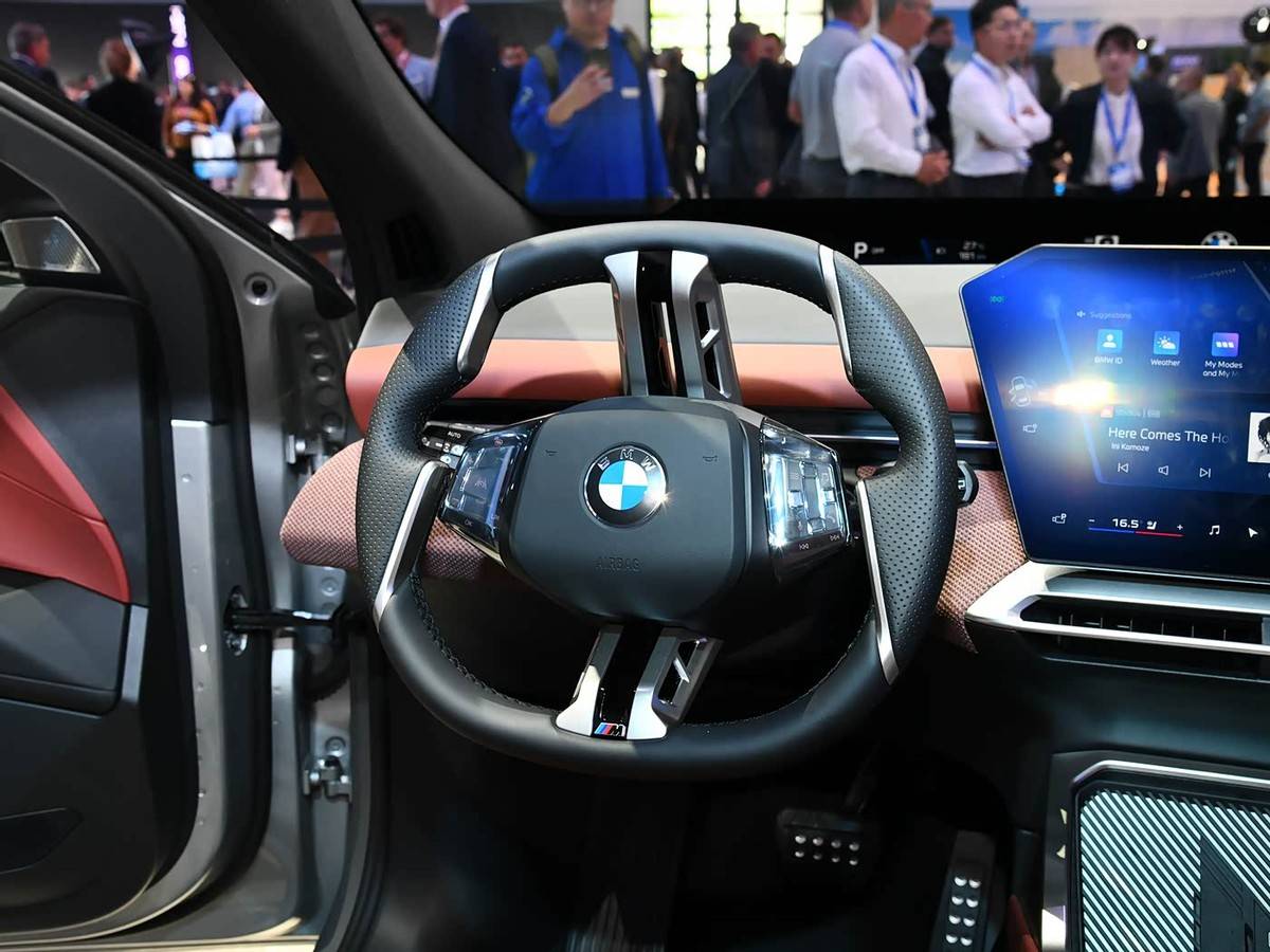 寶馬換新標,全新寶馬iX3首搭,有圖有真相!你能看出區(qū)別嗎?