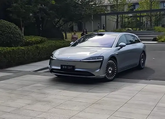 余承東：很多人反對造旅行車 但我堅持要做