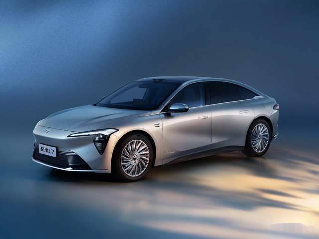 別克至境L7首秀 增程動力設計 瞄準中大型車市場 綜合續航1420公里