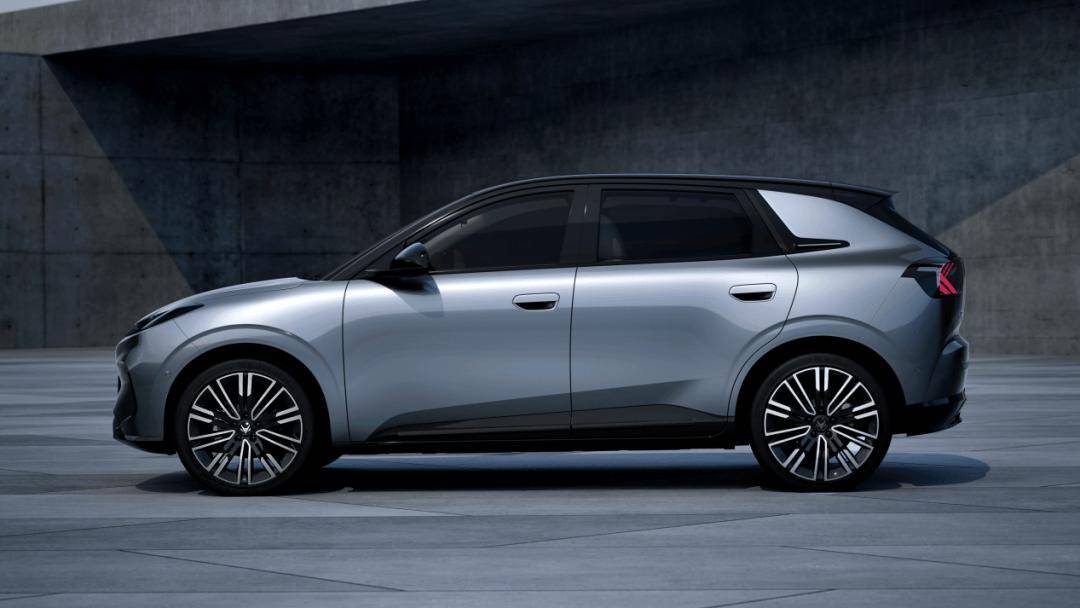 6.28萬(wàn)起正式上市,“超值精品”極狐T1開創(chuàng)長(zhǎng)軸距小車新格局