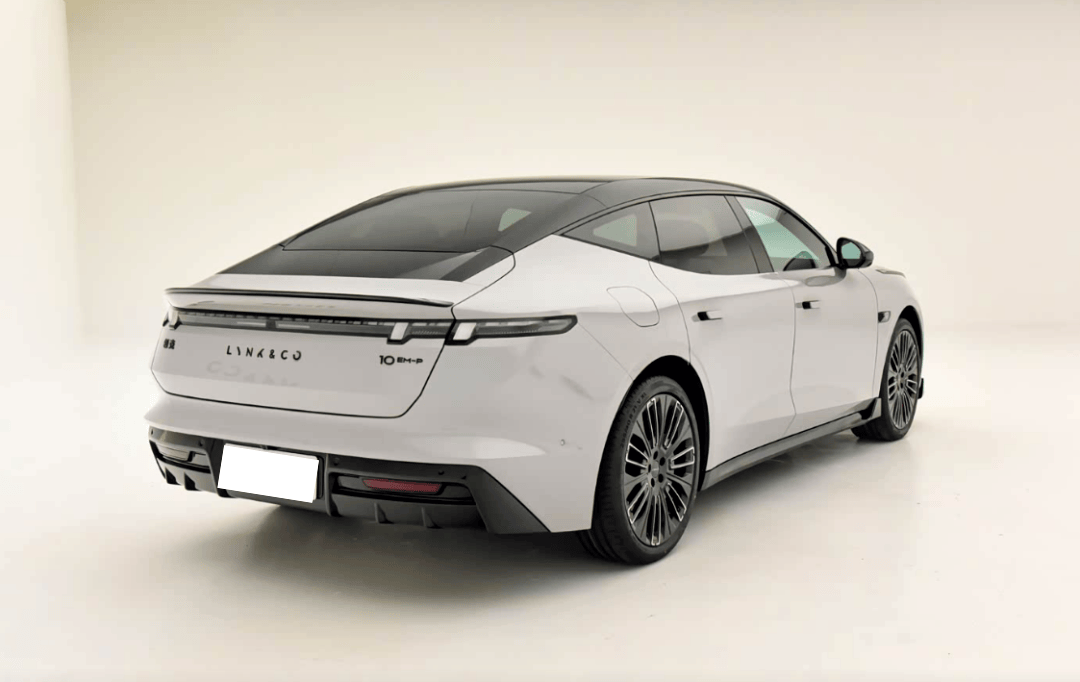 16.38萬(wàn)起、標(biāo)配四驅(qū)!領(lǐng)克10 EM-P能成小米SU7平替嗎?