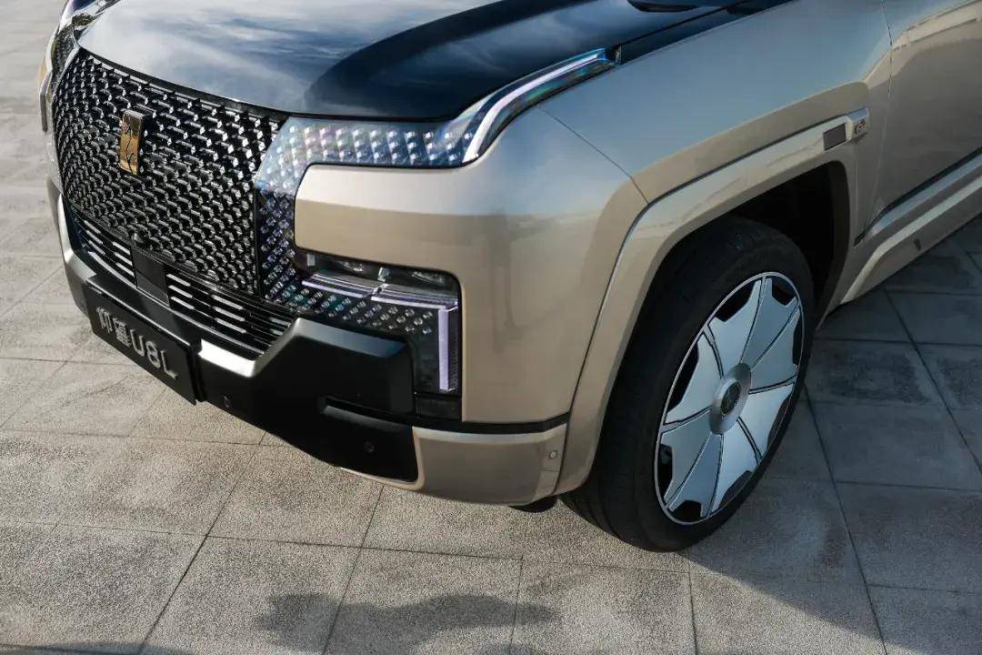 仰望U8L鼎世版,從產品標桿到市場引領的進化