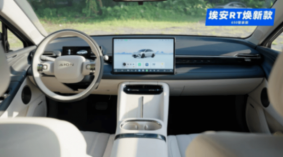 10萬級純電家轎二選一,誰才是“顧家”的最優解?