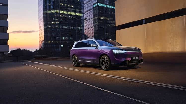 50萬級銷冠再進化,煥新的問界M9有多強?