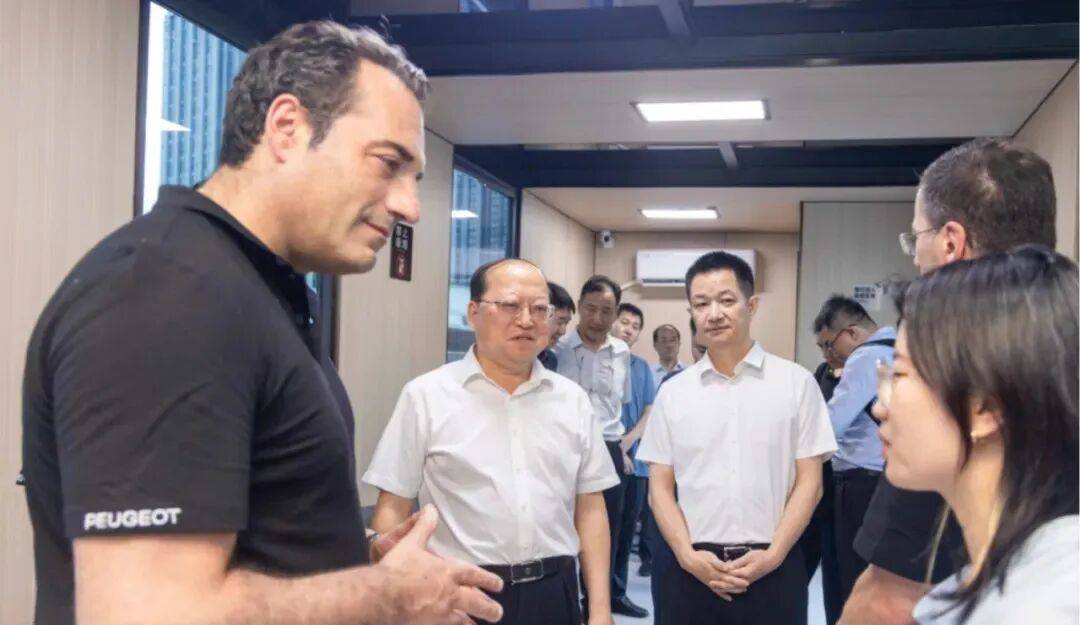 神龍汽車“變盤”加速斯特蘭蒂斯的電動化轉型、應對全球市場競爭,并推進其新能源業務在華發展