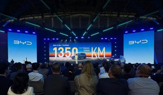 “金九銀十”在即,1-8月比亞迪以286萬(wàn)銷量領(lǐng)先,鎖定年度車市冠軍