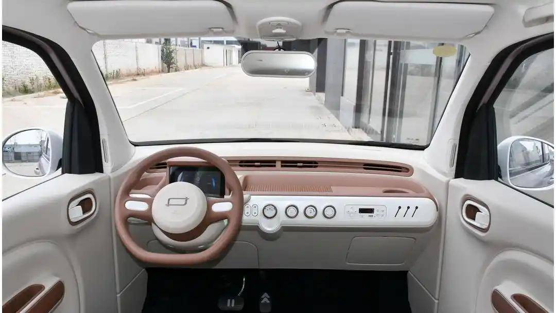 奶咖棕奔騰小馬:月銷過萬的都市時尚代步新寵