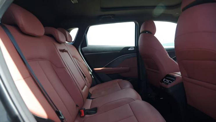 試駕長安CS55 PLUS:新能源時代下的爆款油車