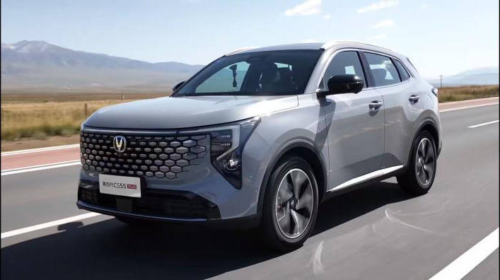 試駕長安CS55 PLUS:新能源時代下的爆款油車