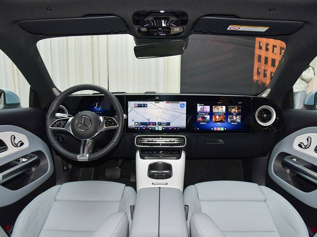 奔馳還是不懂國(guó)人!全新純電CLA預(yù)售要賣(mài)25.9萬(wàn)起,誰(shuí)會(huì)買(mǎi)?