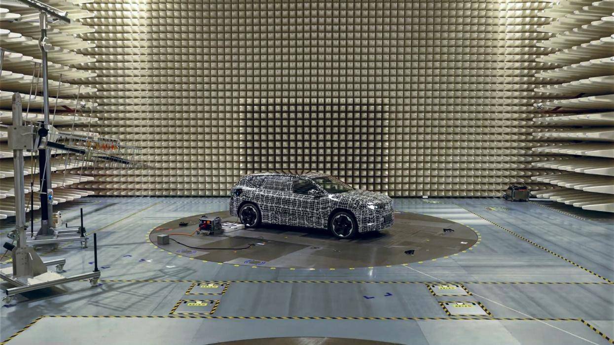 寶馬深耕智能網聯,攜手創新伙伴共筑智能出行