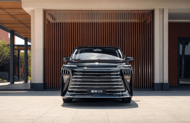 霸榜三大平臺MPV口碑首位!2025MPV大黑馬,星海V9火了!