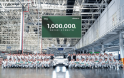 零跑:中產家庭的理性之選,百萬臺下的速度與溫情