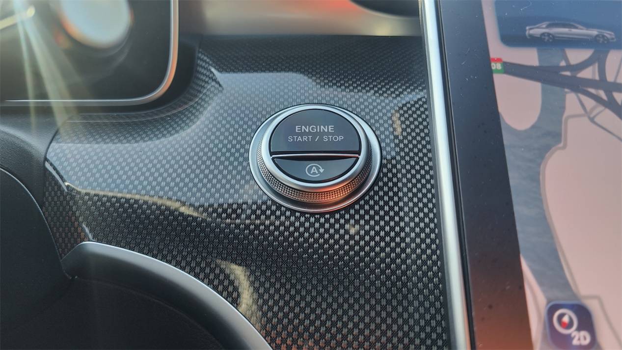 獨立試駕奔馳C級:閃耀的三叉星,還依然璀璨么?