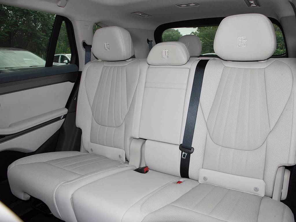 10月想買比亞迪的有福了!唐/宋/漢/夏均有新車型上市