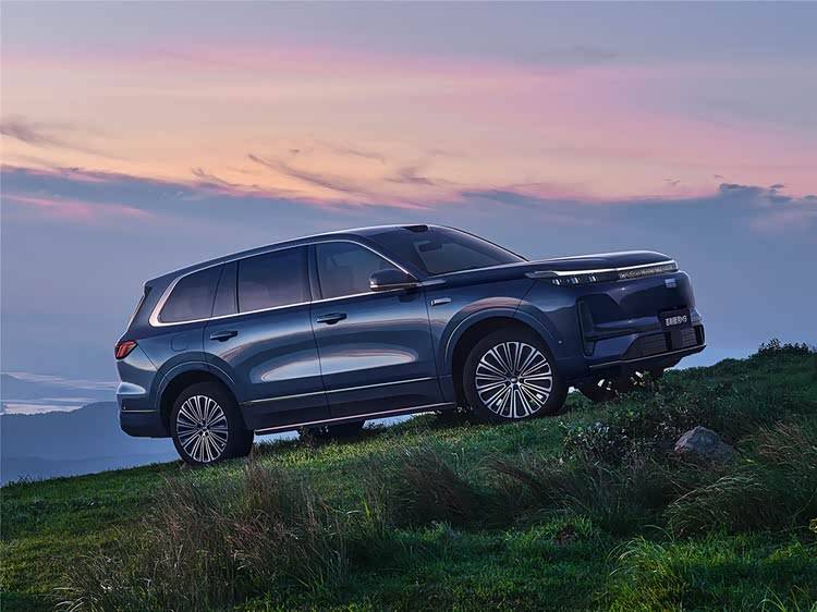 季度銷量首破百萬輛,“帶電”的吉利發(fā)展勢頭更強勁