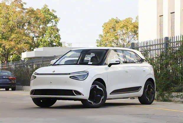 東風(fēng)奕派雙車(chē)齊發(fā):2026款納米01與eπ008五座版10月16日同步上市