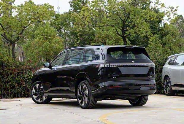 東風(fēng)奕派雙車(chē)齊發(fā):2026款納米01與eπ008五座版10月16日同步上市