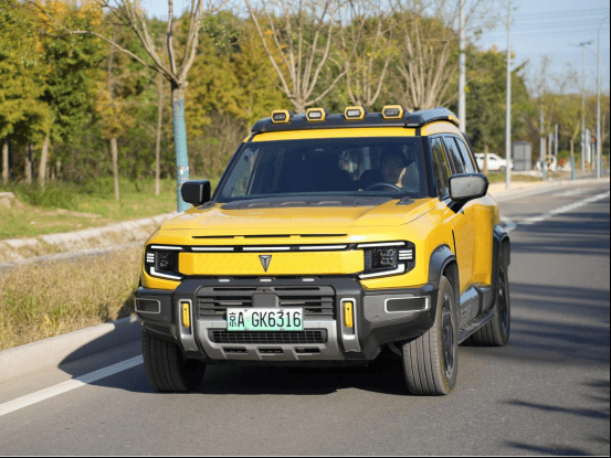 深藍G318對比方程豹鈦7 誰是可城可野的全能之選?