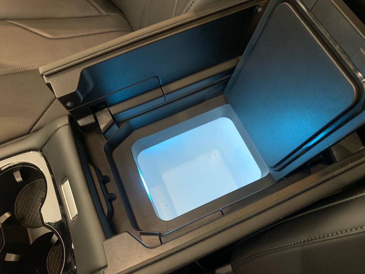 全新坦克400預(yù)售價(jià)30.98萬(wàn)元起,Hi4-Z/智駕/冰箱/彩電都齊了