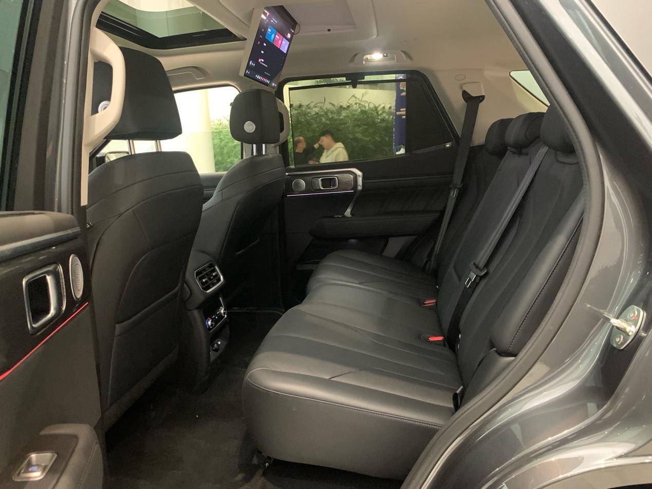 全新坦克400預(yù)售價(jià)30.98萬(wàn)元起,Hi4-Z/智駕/冰箱/彩電都齊了