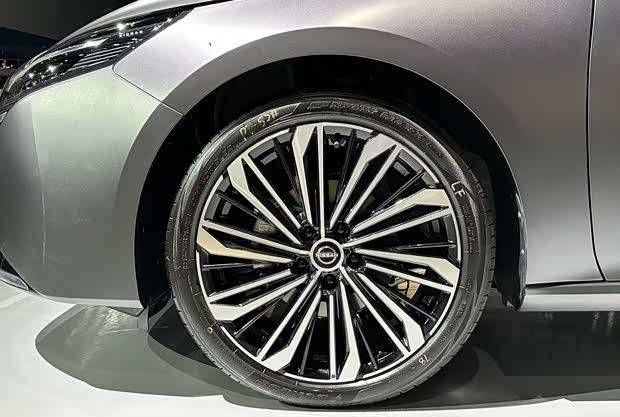 日產N6首發亮相:首搭華為鴻蒙座艙,插混版價格驚喜?