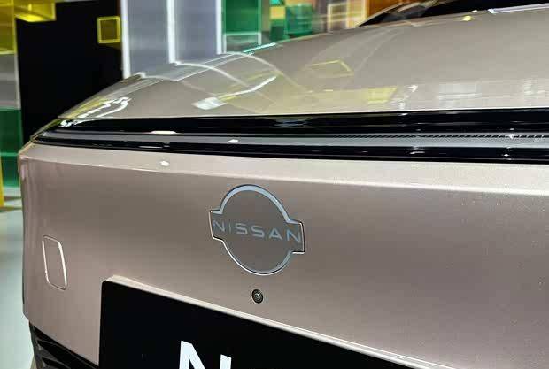 日產N6首發亮相:首搭華為鴻蒙座艙,插混版價格驚喜?