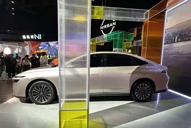 日產N6首發亮相:首搭華為鴻蒙座艙,插混版價格驚喜?