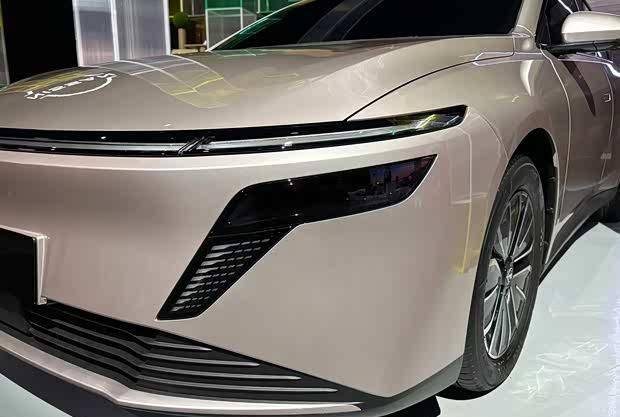 日產N6首發亮相:首搭華為鴻蒙座艙,插混版價格驚喜?