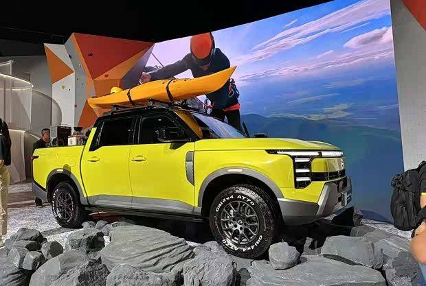 日產N6首發亮相:首搭華為鴻蒙座艙,插混版價格驚喜?