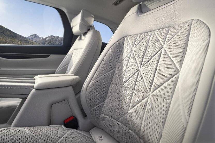 錨定大家庭出行需求,2026款銳界L樹合資大七座SUV價值標桿