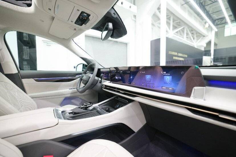 錨定大家庭出行需求,2026款銳界L樹合資大七座SUV價值標桿