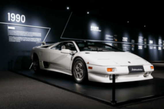 蘭博基尼品牌日,Revuelto Ad Personam二十周年紀念版發布