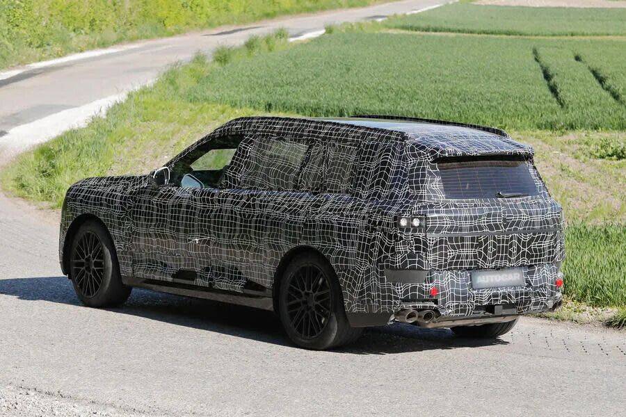 再見(jiàn)“天地門”?下一代寶馬X5或?qū)⒎艞壏煮w式尾門