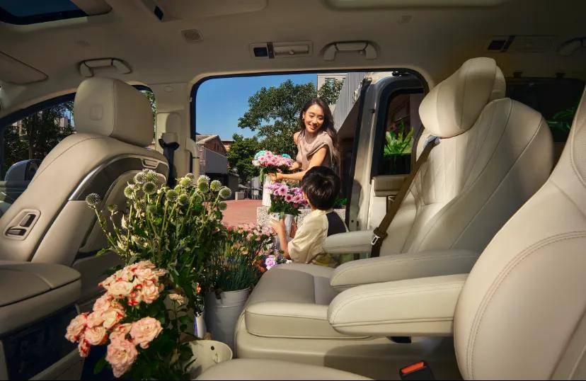 魏牌高山7 MPV新物種 30萬(wàn)元以內(nèi)最能打的MPV