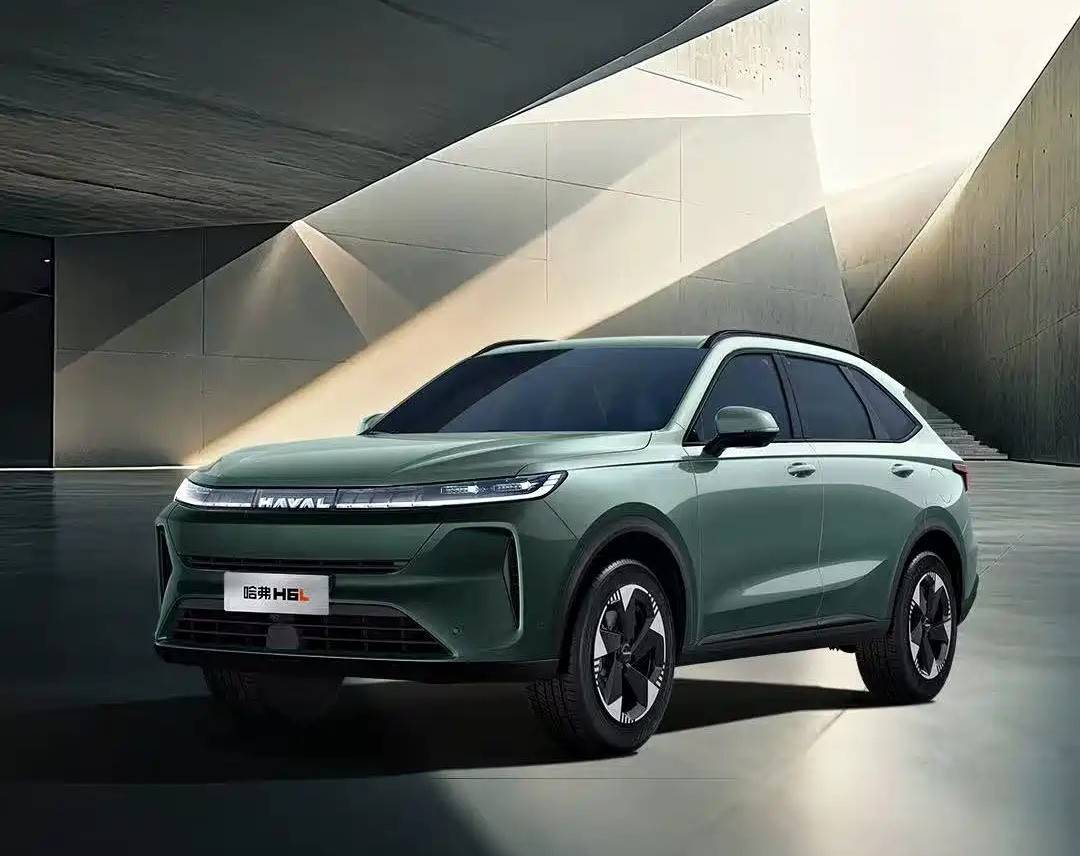 哈弗H6L官圖+實車圖!定位中型燃油SUV,設計巨變,搭2.0T發動機