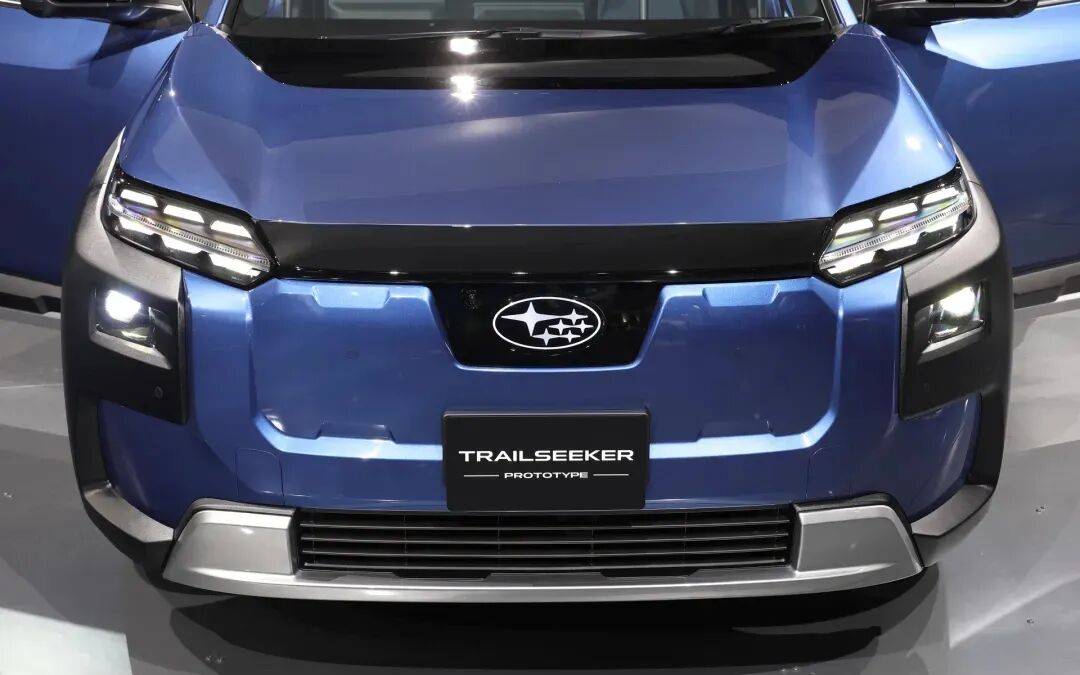 斯巴魯全新STI概念車亮相車展,電動+燃油,久違了!