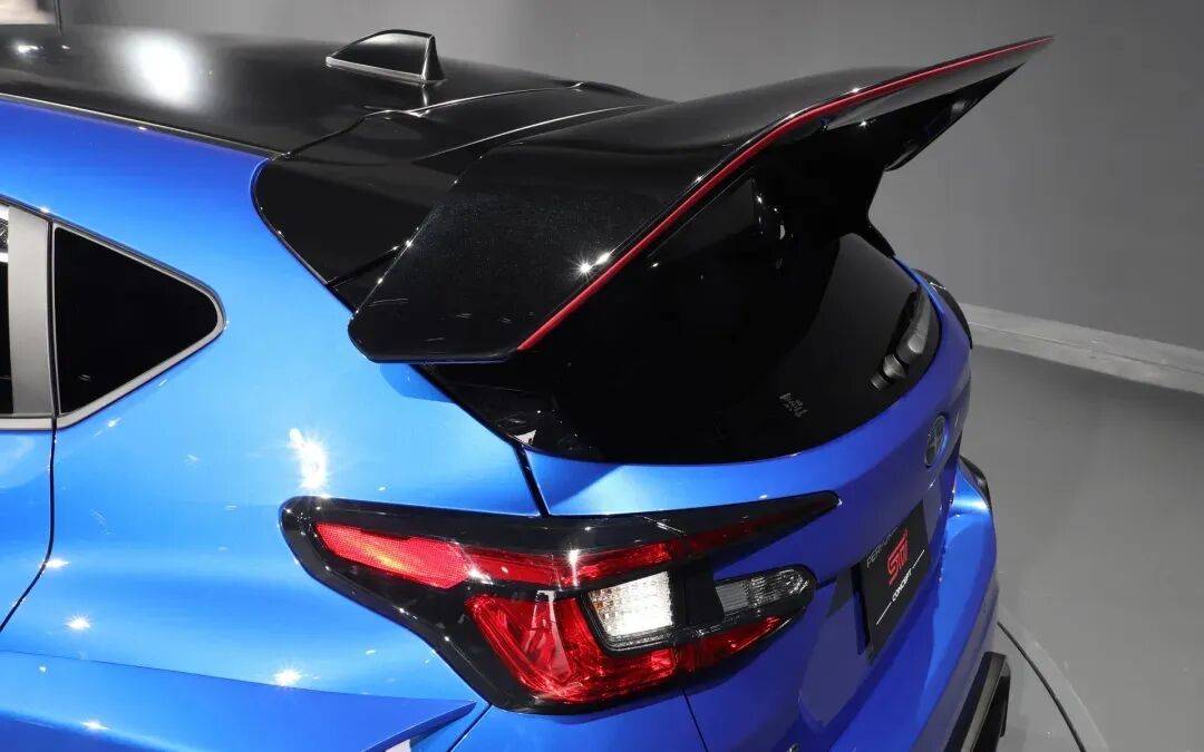 斯巴魯全新STI概念車亮相車展,電動+燃油,久違了!