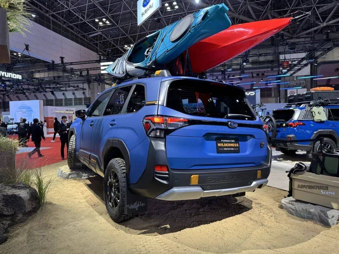 斯巴魯全新STI概念車亮相車展,電動+燃油,久違了!