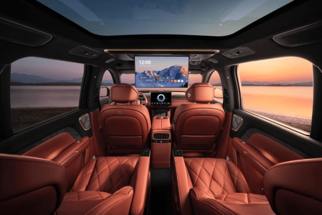 首發AI云舒座椅與鴻蒙語音,嵐圖泰山重新定義豪華座艙