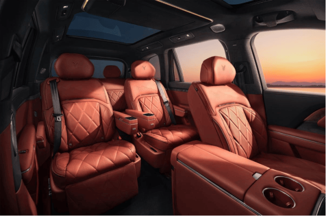 首發AI云舒座椅與鴻蒙語音,嵐圖泰山重新定義豪華座艙