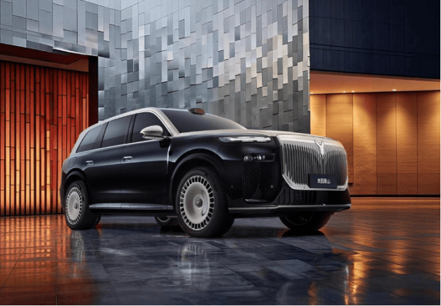 首發AI云舒座椅與鴻蒙語音,嵐圖泰山重新定義豪華座艙