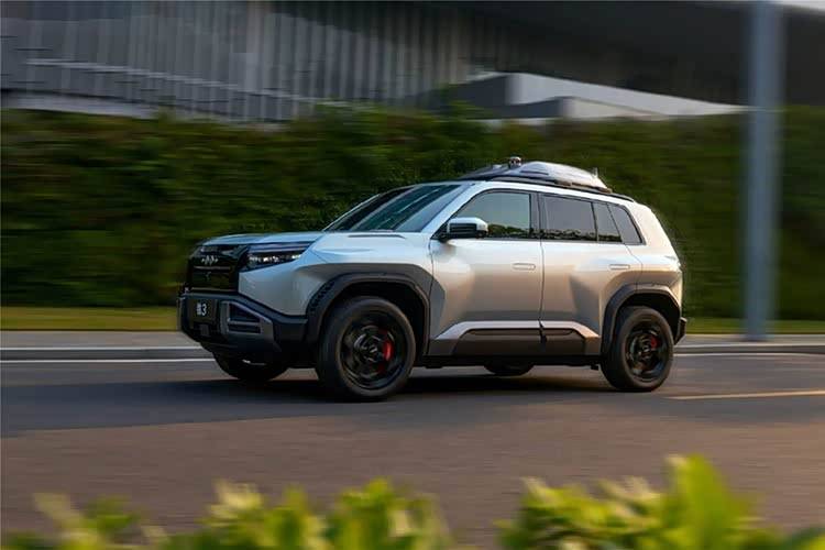 科技潮品打響名堂,方程豹鈦3在15萬級SUV市場一頓猛沖