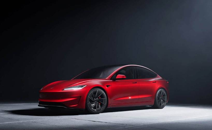 二十多萬的奔馳純電CLA,能從小米SU7上搶市場嗎?