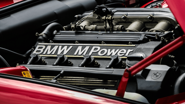 開倒車!新能源時代燃油車為何突然逆勢回暖?