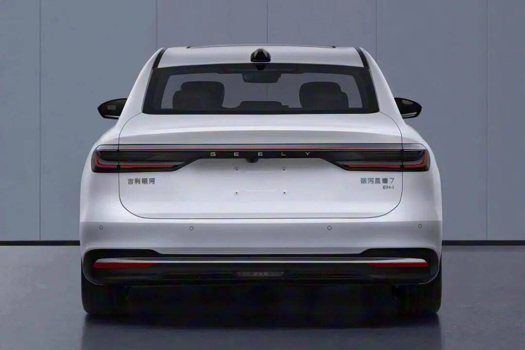 又一10萬級全新國產大家轎來襲,軸距超2米8,爆款預定?