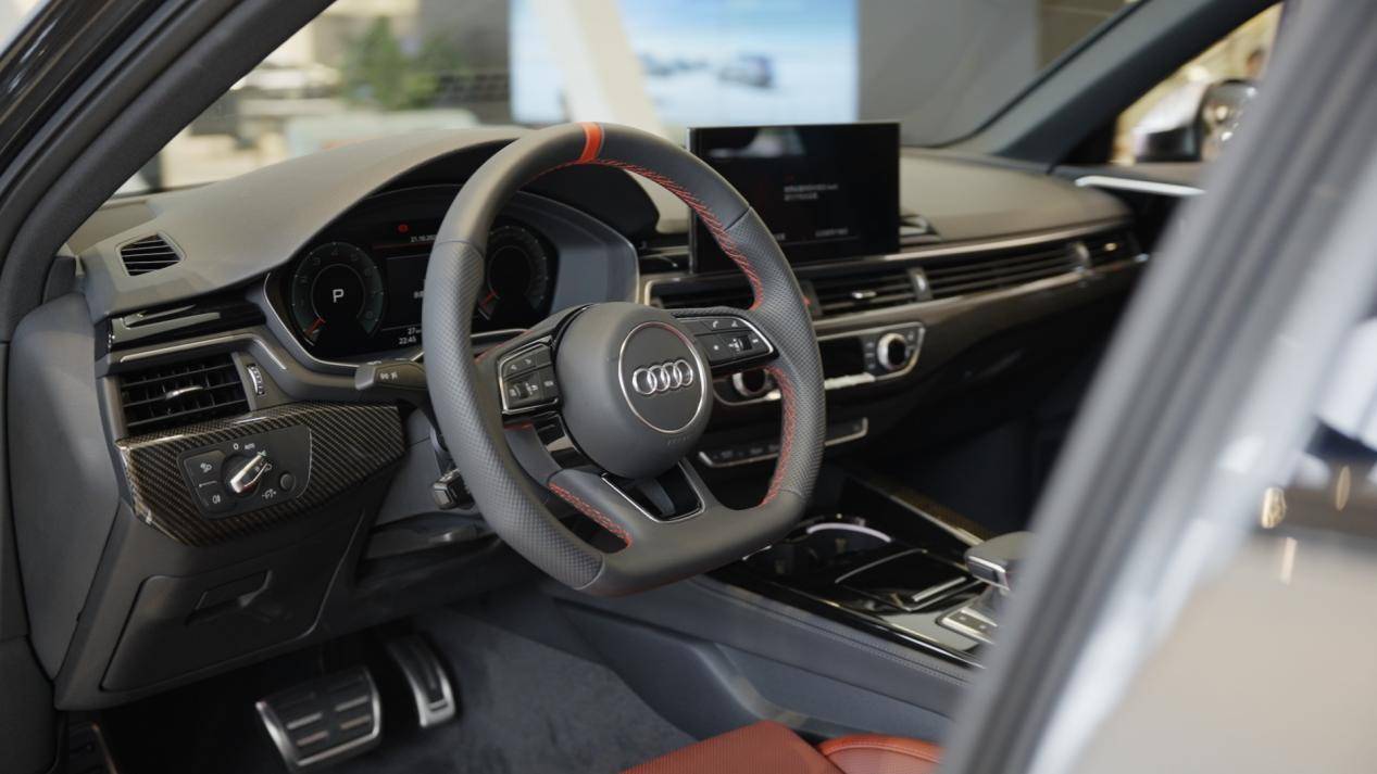 2025款奧迪A4L全方位配置分析以及選購建議,4個車型買哪個最好?